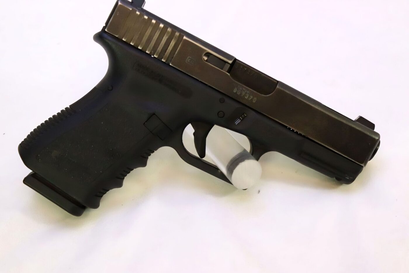 Glock 23C Semi Auto Pistol .40 S&W, 1 Magazine, Ported Barrel & Slide