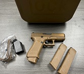 Lightly Used Glock 19X 9mm FDE 3 Mags